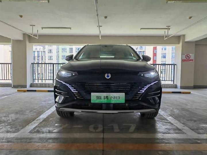 领先技术才是必杀技！车叔体验可城可野的腾势N8