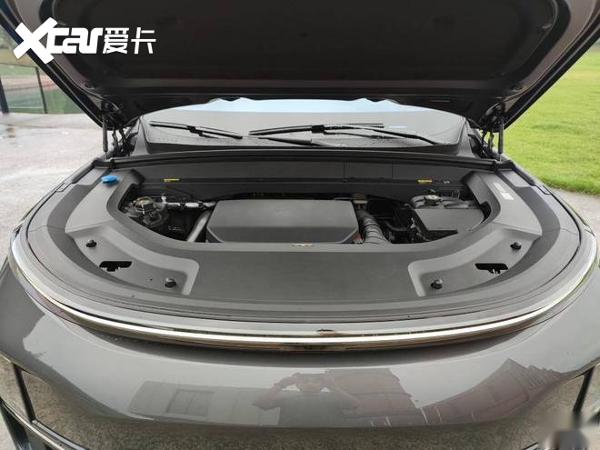 理想L8上市，售价35.98万元起，升级为小号理想L9能否延续爆款？