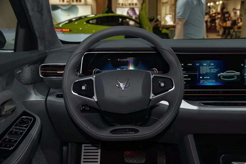 极氪001、比亚迪汉EV、极狐阿尔法S，加速飞快老司机才能驾控