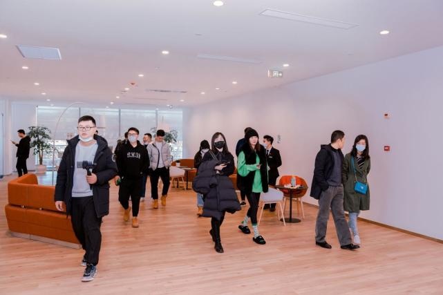 星光耀目 共驰未来 济南鹏龙金阳光奔驰全福店媒体见面会圆满落幕