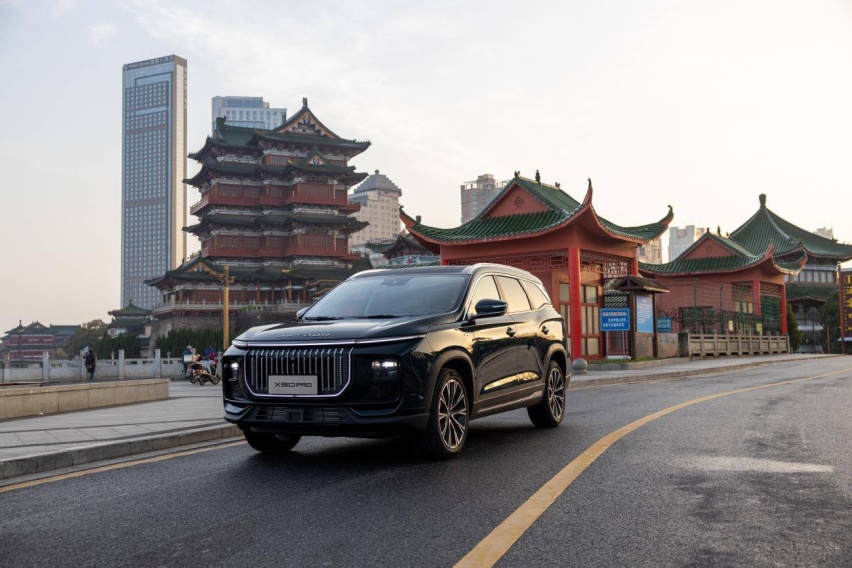 豪华与实用并存：捷途X90PRO大七座旗舰SUV，12.79万元起售！