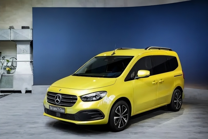奔驰发布工具车 全新T级MPV搭载1.3T/1.5T发动机 双侧电动滑