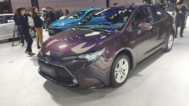 上海车展:广汽丰田雷凌双擎实车