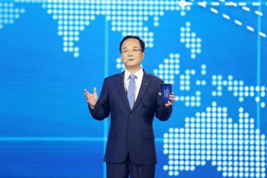 几何C“换标换壳”帝豪GSe，刘智丰如何带领几何走出泥潭？