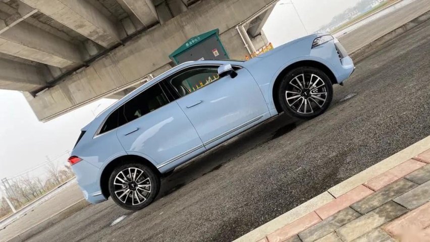 试驾智能汽车摩卡 准L3级别自动驾驶解放双手