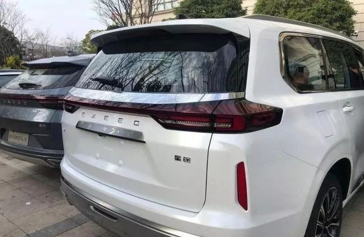 偶遇星途VX丨高度还原概念车设计，自主中大型SUV又添新兵！