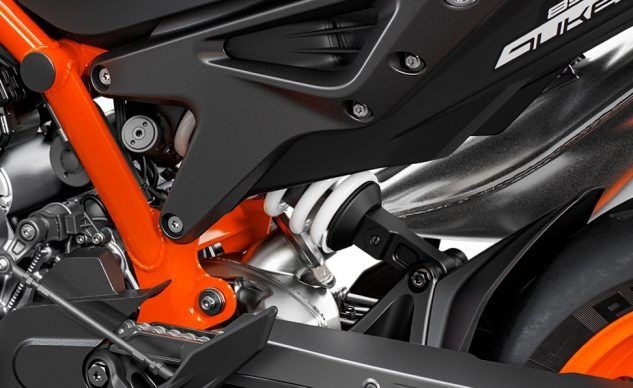 KTM 890 Duke R 首次亮相EICMA 2019