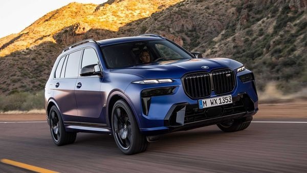 48V轻油电上身，宝马旗舰豪华SUV X7小改款亮相