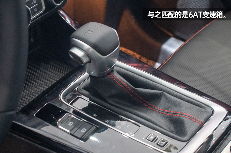 硬派“痕迹”的城市SUV 北京BJ30到店实拍