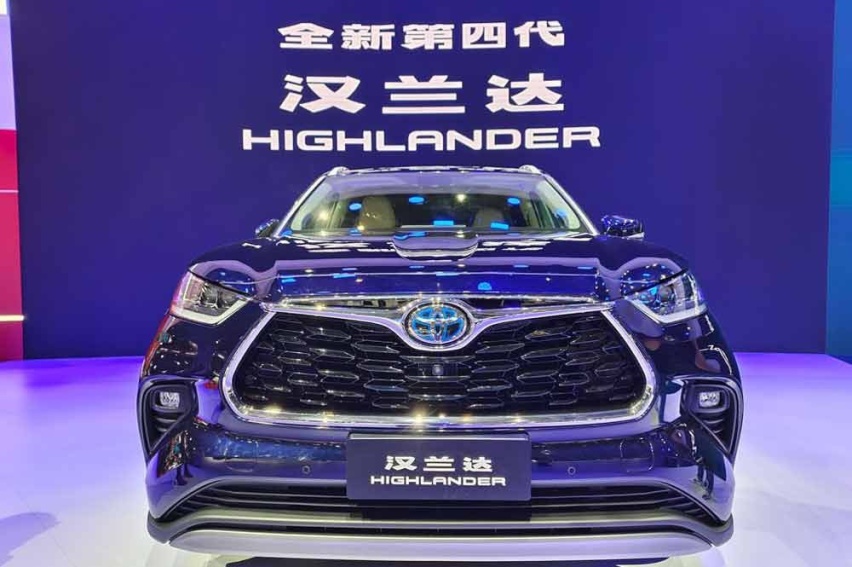 7座SUV之王！20万首选GS8百公里不到6个油汉兰达看了也慌