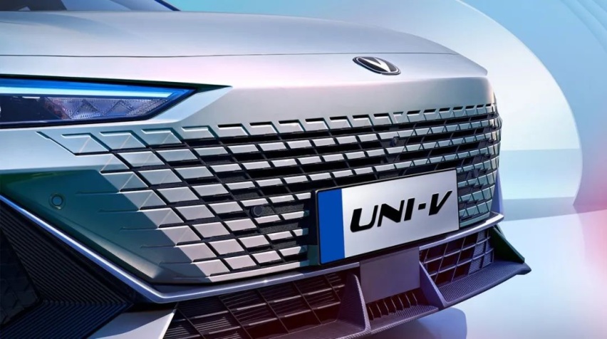 2.0T+8AT的长安UNI-V动了谁的奶酪？