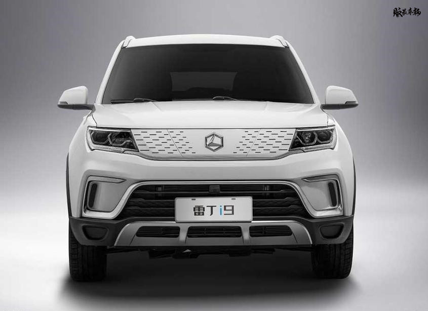 雷丁i9车型官图发布，新车定位于小型SUV