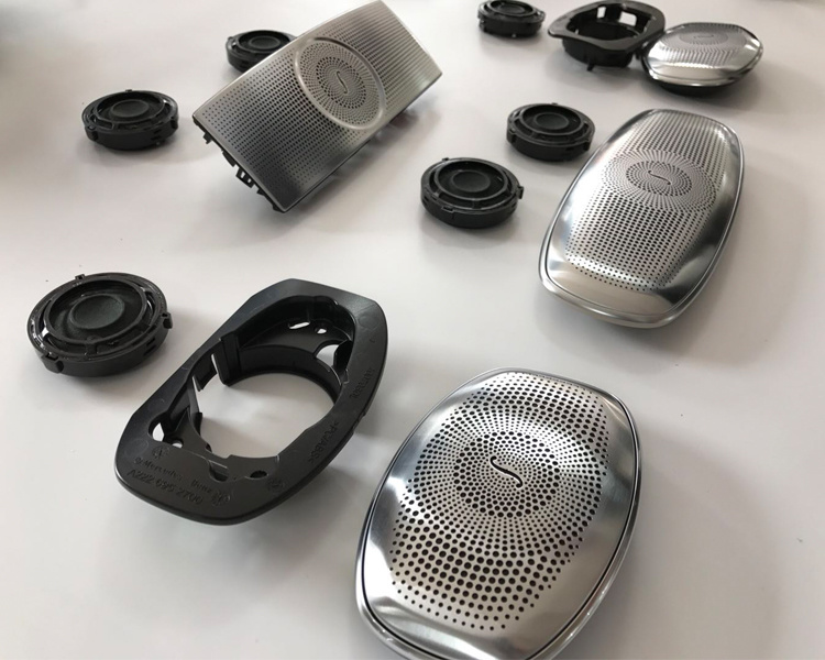 奔驰S350迈巴赫S450改装3D旋转高音头  顶棚柏林之声