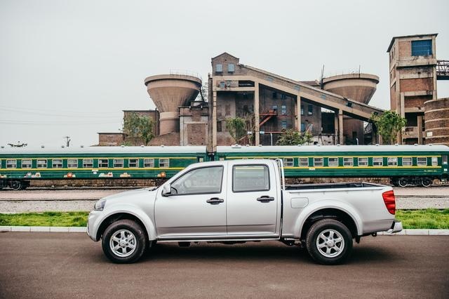 风骏5柴油国六版，油耗7.6L/100km，标配ABS+EBD，四驱不到10万