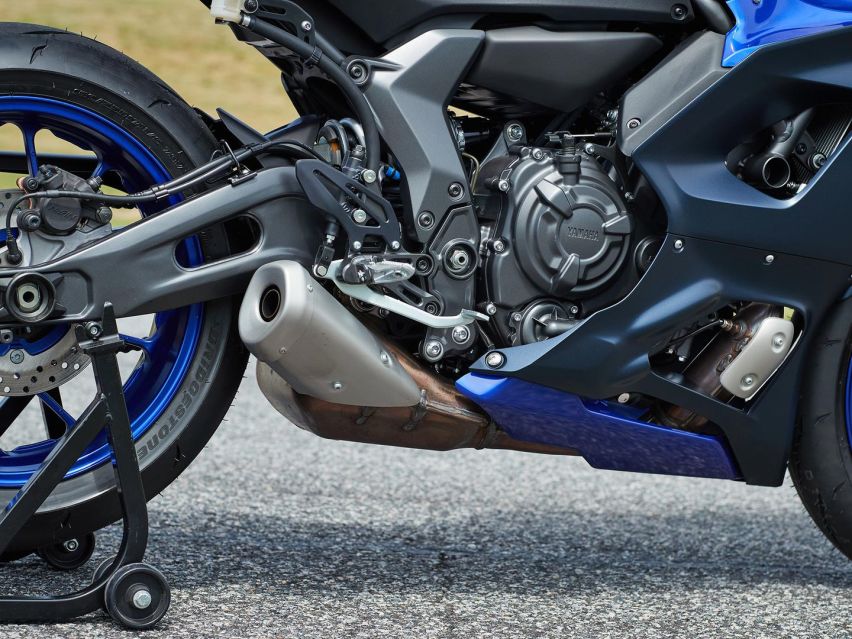 2022款雅马哈YZF-R7，中排量超级运动跑车，双缸最大73马力