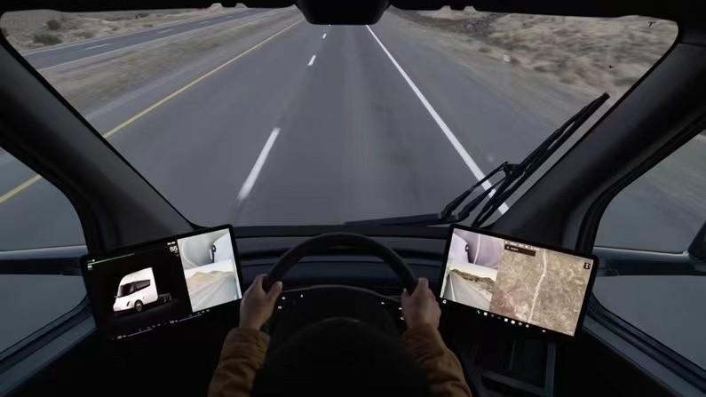 美国车企集体抵制苹果CarPlay，就像国内车企防着华为HI？