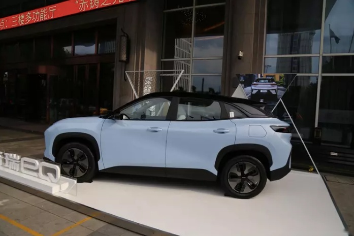 同级唯一全铝车身 中型纯电SUV 奇瑞eQ7今日开启预售