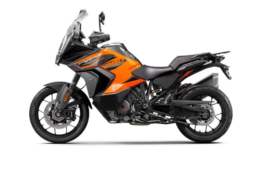 KTM 1290 SUPER ADVENTURE S_Studio_left.jpg