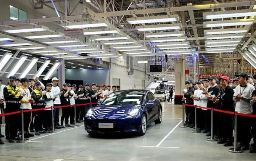 国产特斯拉Model 3开始交付