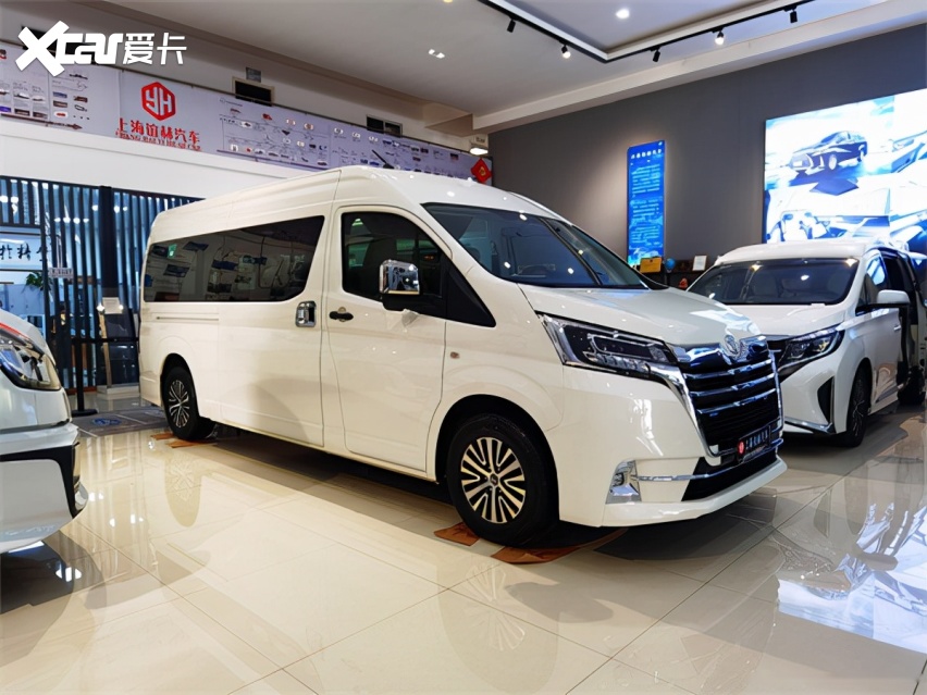 进口2022款丰田海狮改装豪华商务车,强劲动力超大尺寸