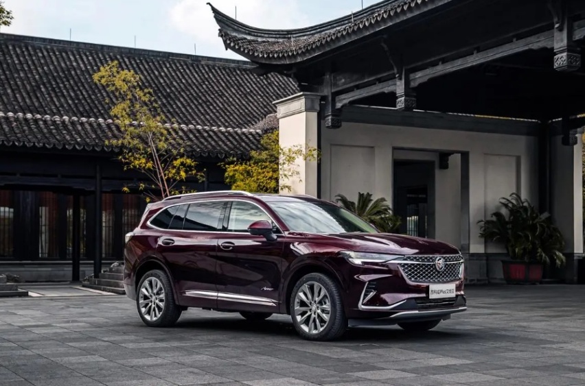 降幅近6.8万！车长超BBA同级产品，配9AT，昂科威Plus值得选么
