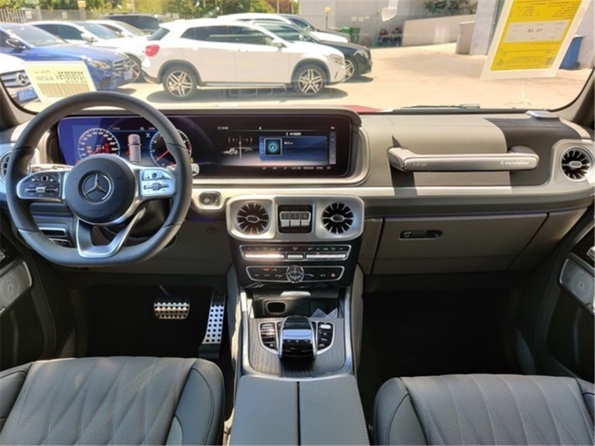 新款奔驰G 500上市，搭载4.0T V8发动机