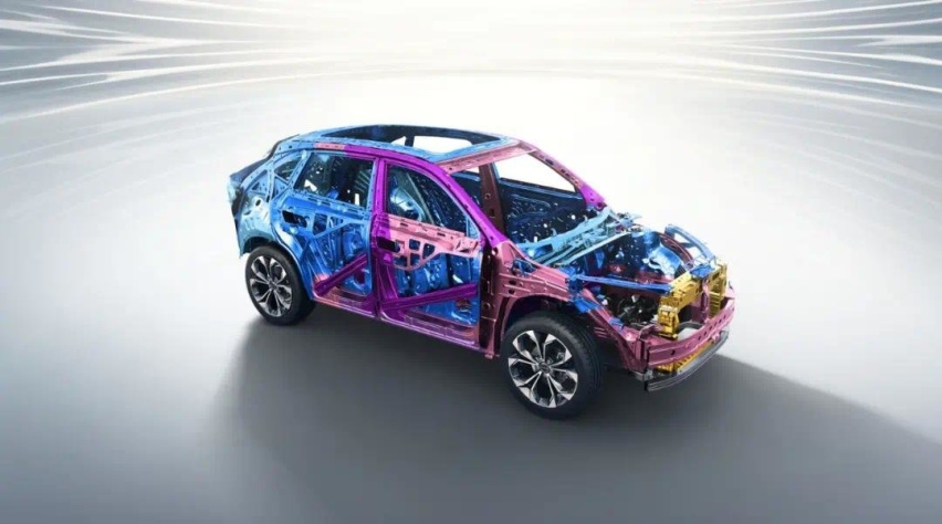 【e汽车】“12万豪华平替”，全新第三代荣威RX5重新定义家用SUV