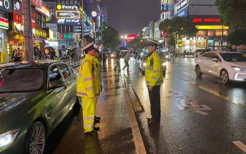 长沙城区6月15日起将禁止汽车鸣笛，有效期5年，对此你们怎么看？