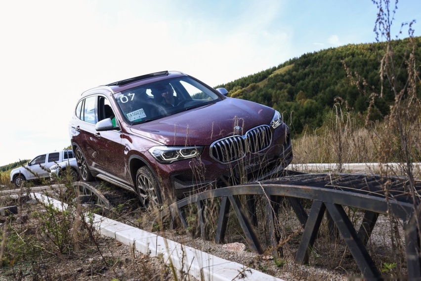 爱生活能越野 和新BMW X1一起感受秋日传“骑”
