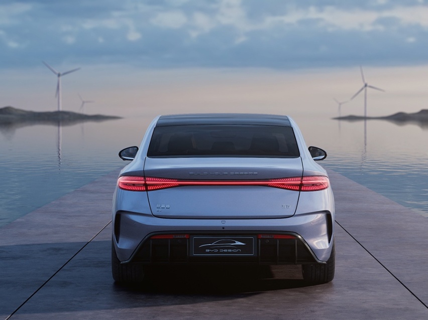 颤抖吧，Model3，比亚迪海豹开启预售，续航700km/零百3.8秒