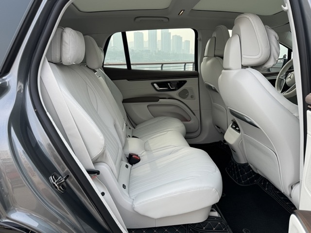 试驾奔驰EQS SUV，后轮转向值得全行业学习