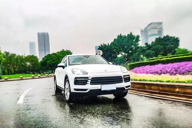 或许只有它才能诠释什么叫运动SUV，试驾保时捷Cayenne S