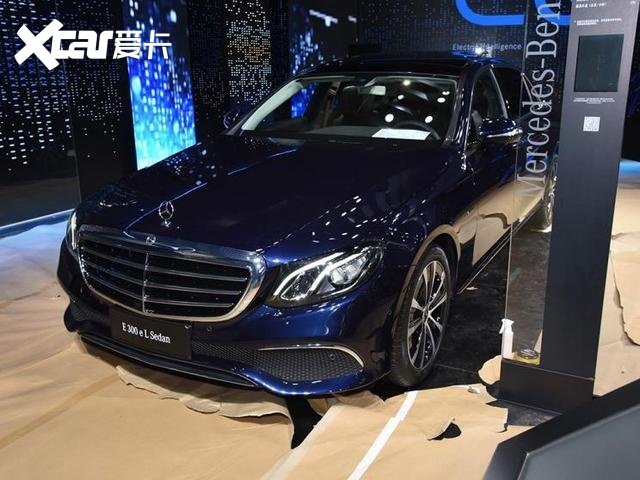 北京奔驰E 300 eL上市，一口价50.98万元