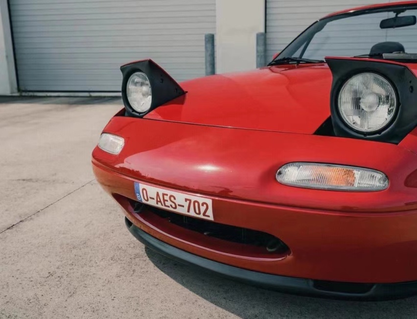 一台冷门敞篷小跑车马自达MX-5