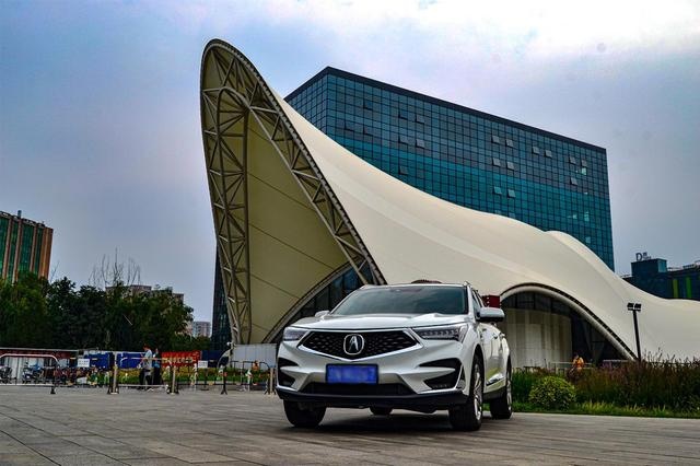 要豪华不要街车，你可以选择广汽Acura RDX