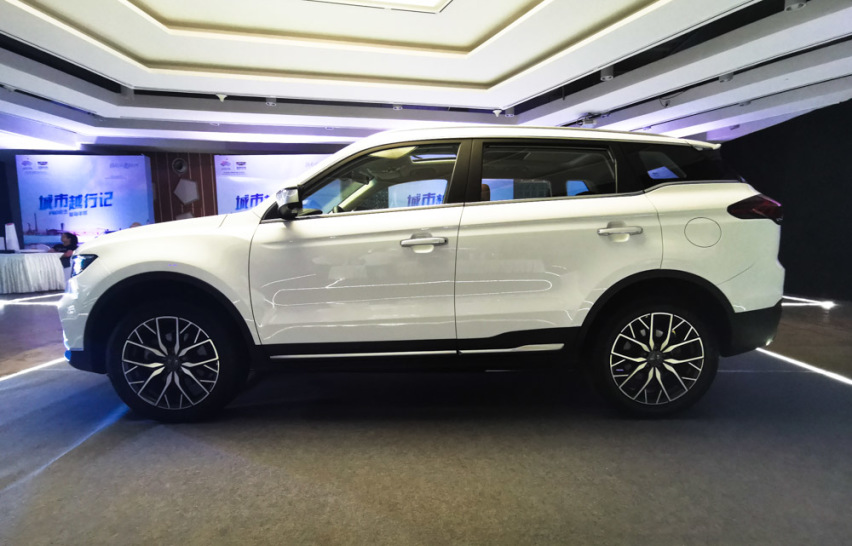 吉利博越Pro亮相羊城，争做中国SUV“三好生”