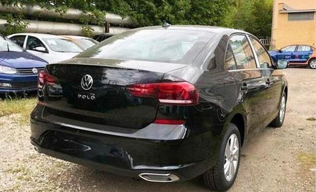 新款大众POLO三厢版海外实拍 提供两种动力系统