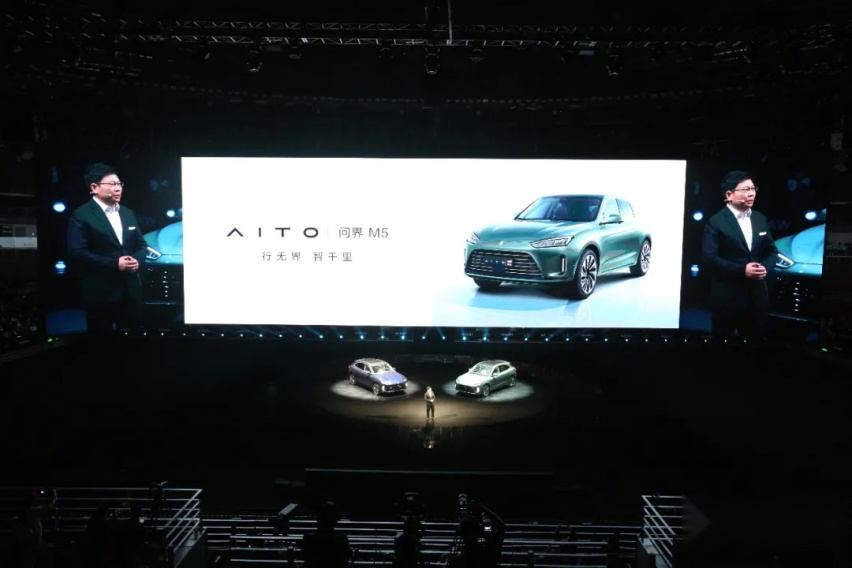 构建高品质“第三空间”，还要看AITO问界M5