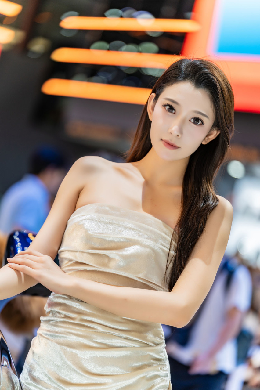 2024广州车展小姐姐大合集！是真男人就坚持到最后一张！
