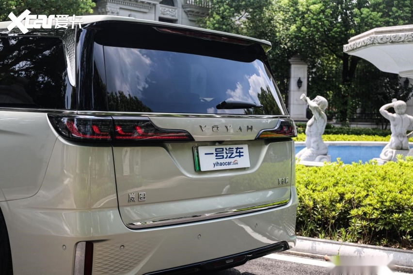 更大更强，重新定义新能源MPV，试驾岚图梦想家纯电版