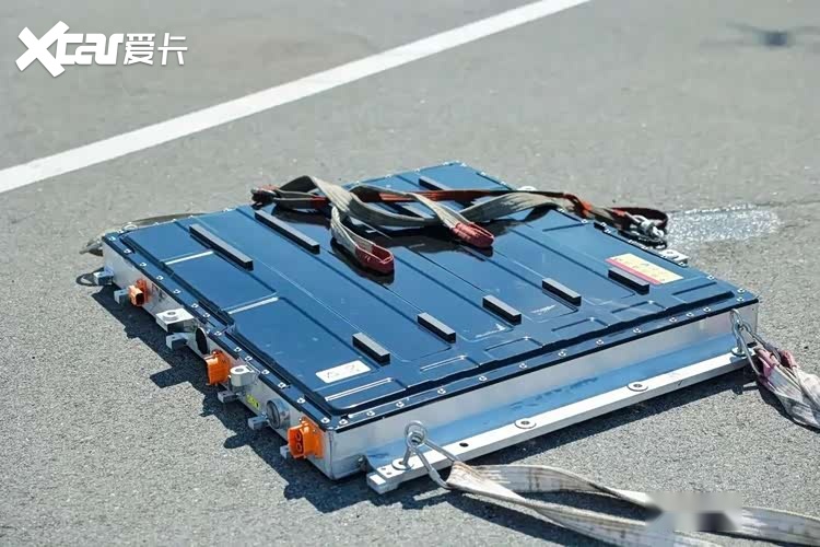 续航100公里成底线,增程车的“大电池时代”正式开启?