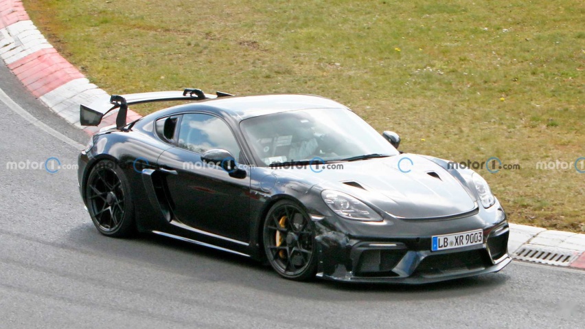 保时捷718 Cayman GT4 RS赛道谍照曝光