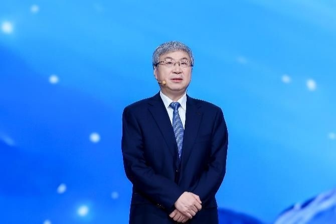 星纪元ES：标志性的高端电动轿车重新定义舒适与智能驾驶