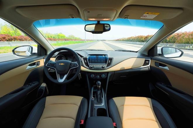 科鲁泽新增1.5L车型 售11.19-11.79万元