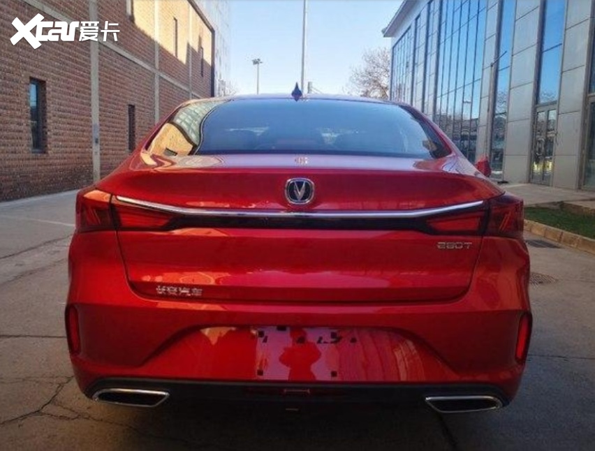 路边偶遇全新长安逸动PLUS实车！ACC+电子手刹