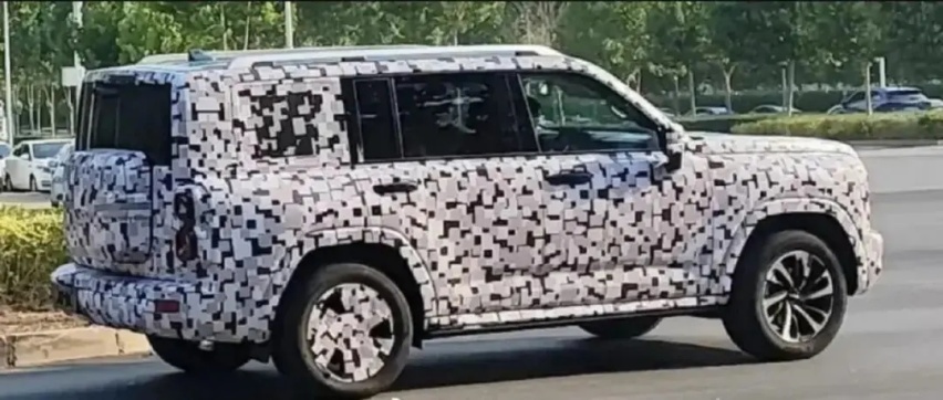 【e汽车】哈弗H9全新车型谍照曝光