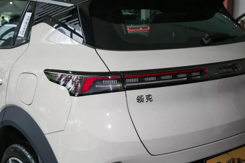 新款领克06限时10.26万起售，内外全改，搭载魅族车机