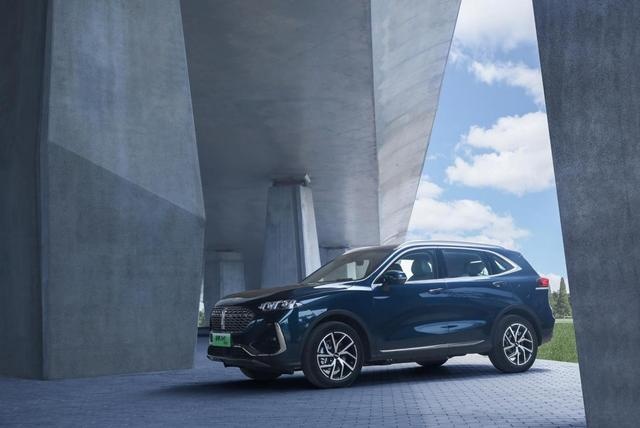 年轻人最需要的车？聊聊魏牌拿铁DHT-PHEV