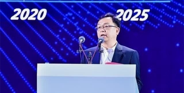 比亚迪总裁建议加快禁售燃油车？不如先聊聊充电桩的问题吧
