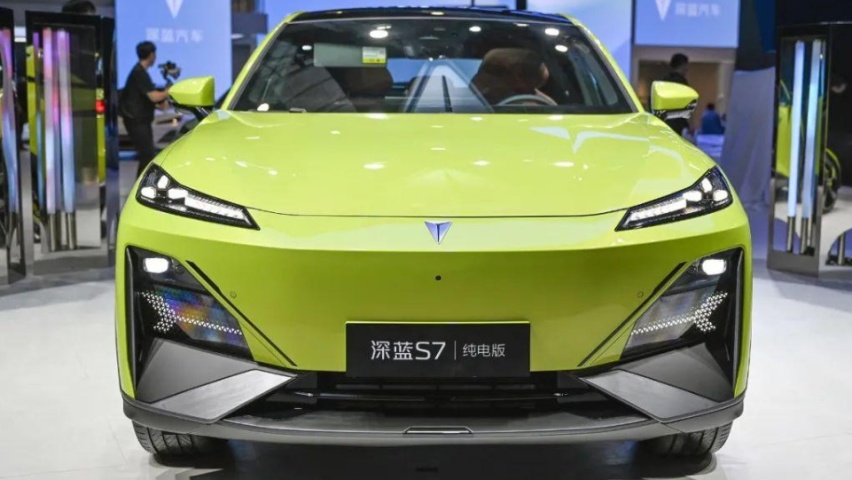 深蓝S7上市，馈电油耗不到5L，买增程还得选大厂？